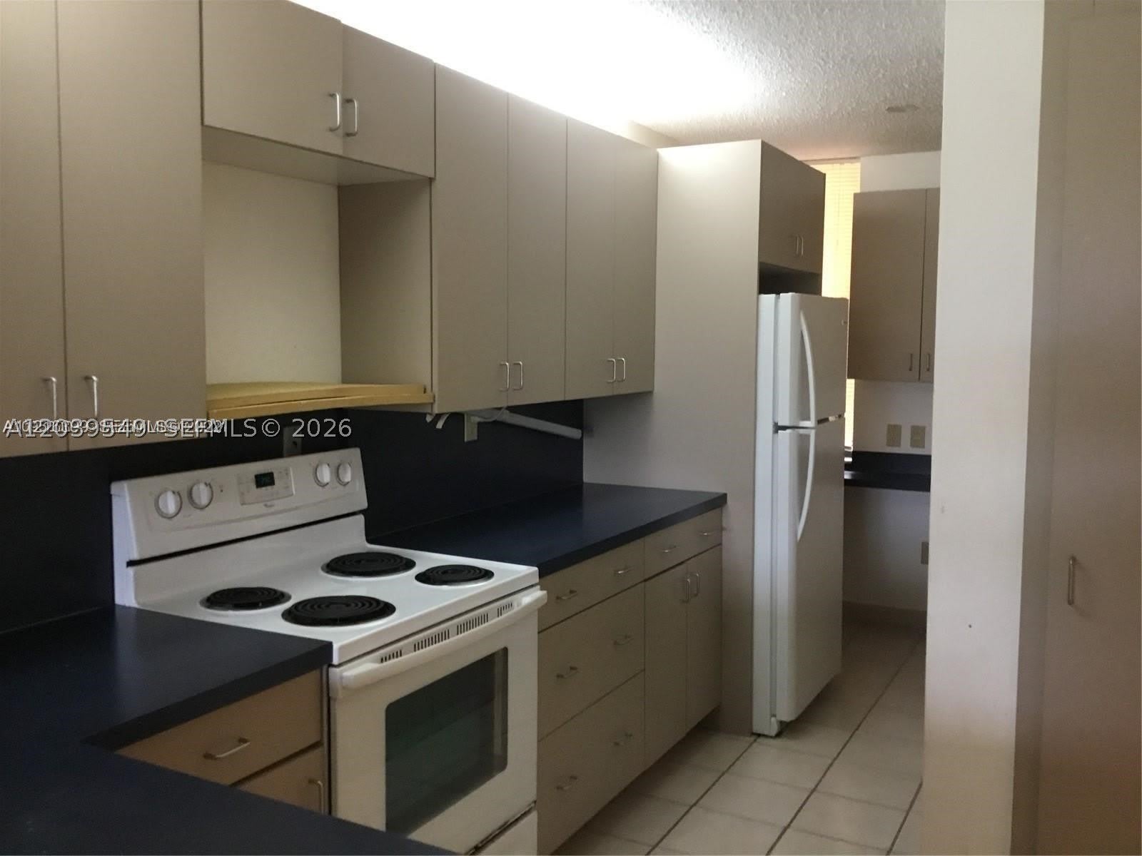 6800 Cypress Rd – photo 2