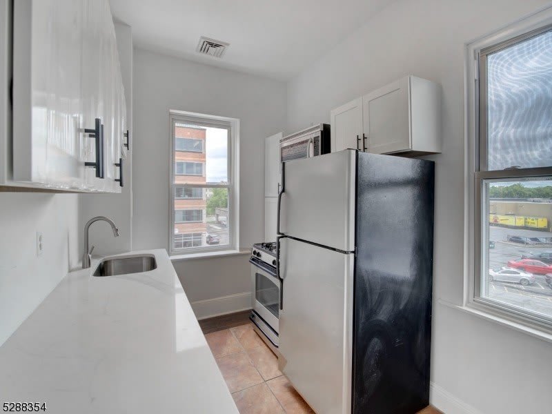 26 Division St – photo 2