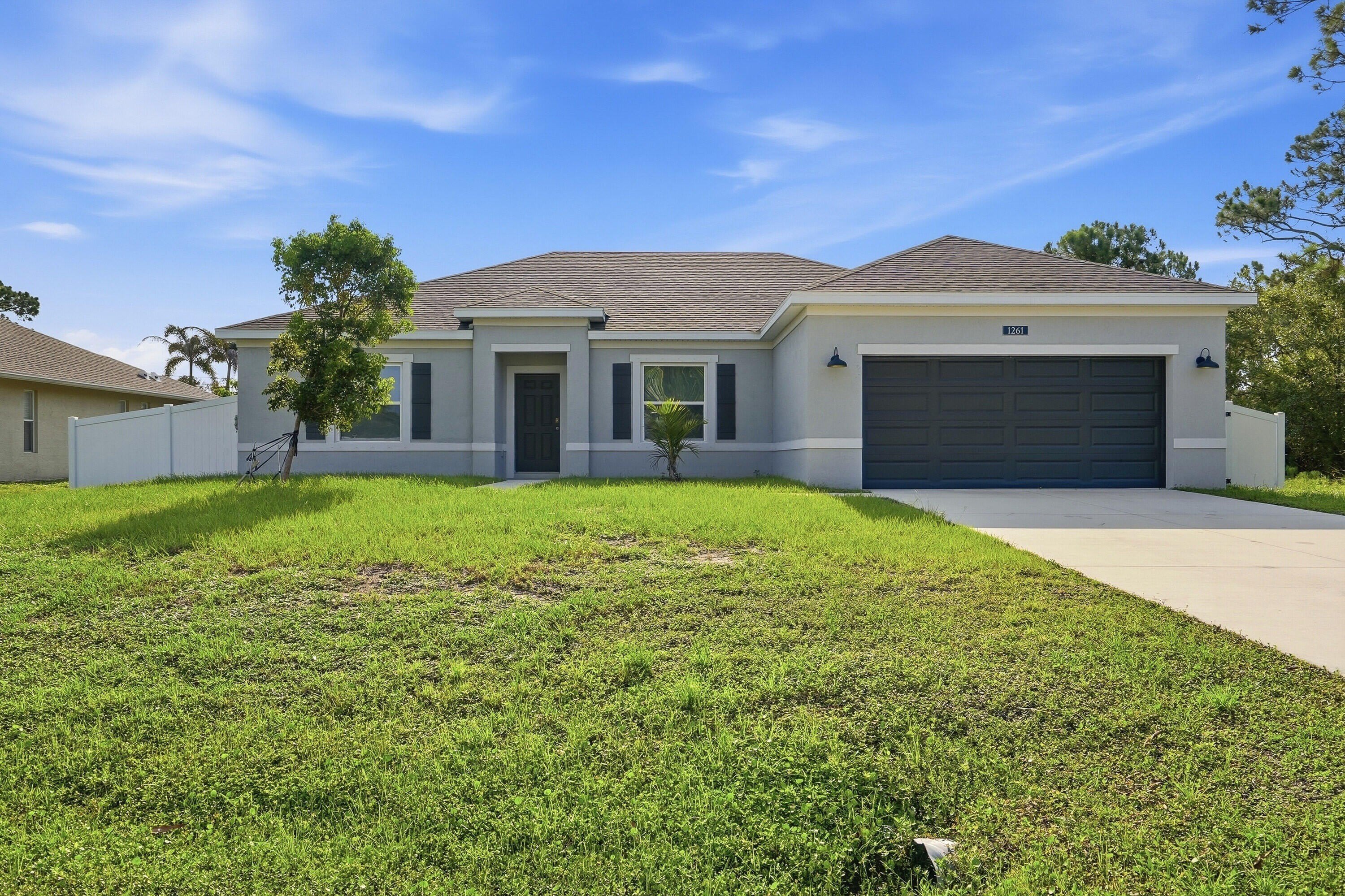 1261 SW Curry Street – photo 1