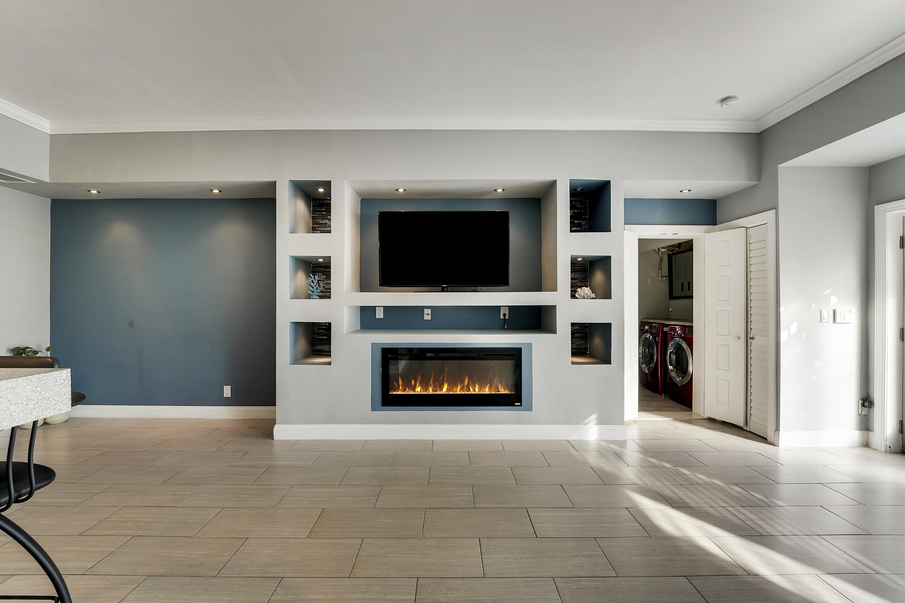 1827 Len Drive – photo 2