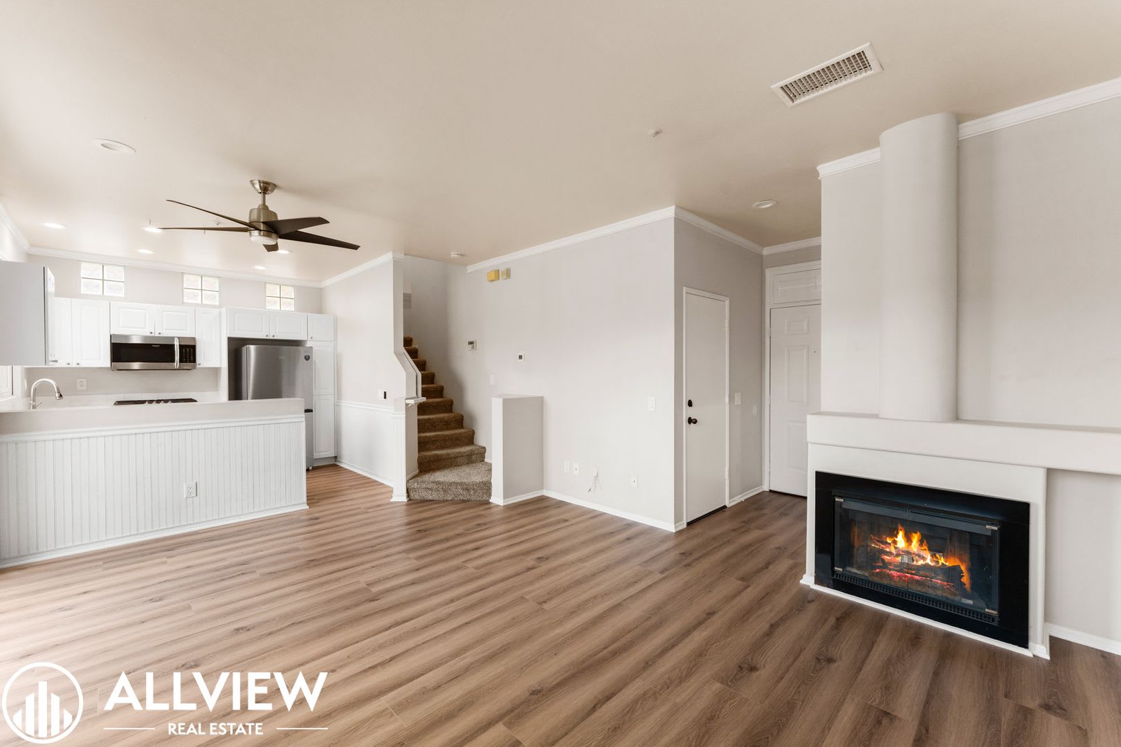 Gorgeous 2 bed/2.5 bath! Located in the highly desired city of Rancho Santa Margarita! – photo 3
