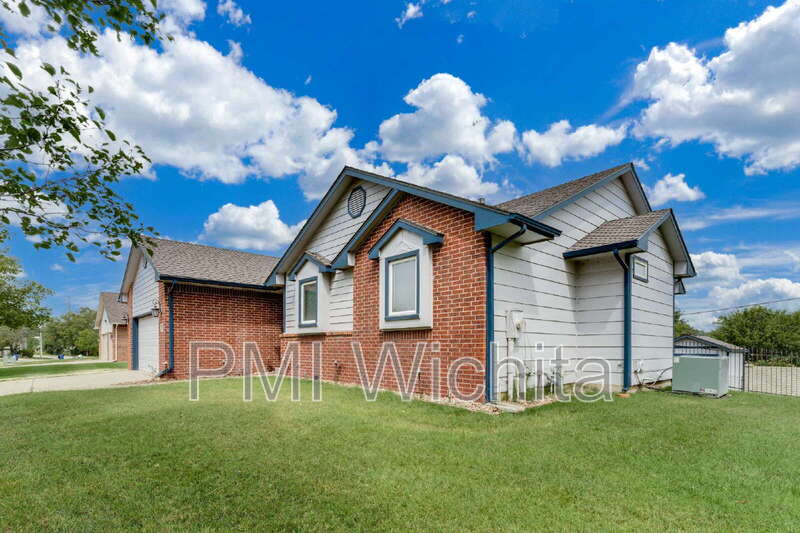 6514 W Briarwood Ave – photo 3