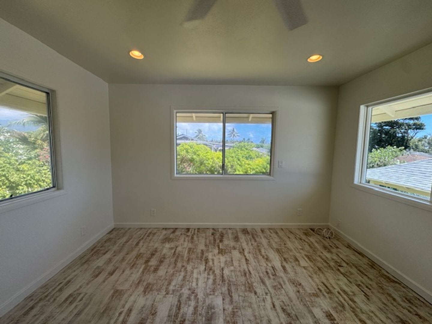 For Rent – photo 2