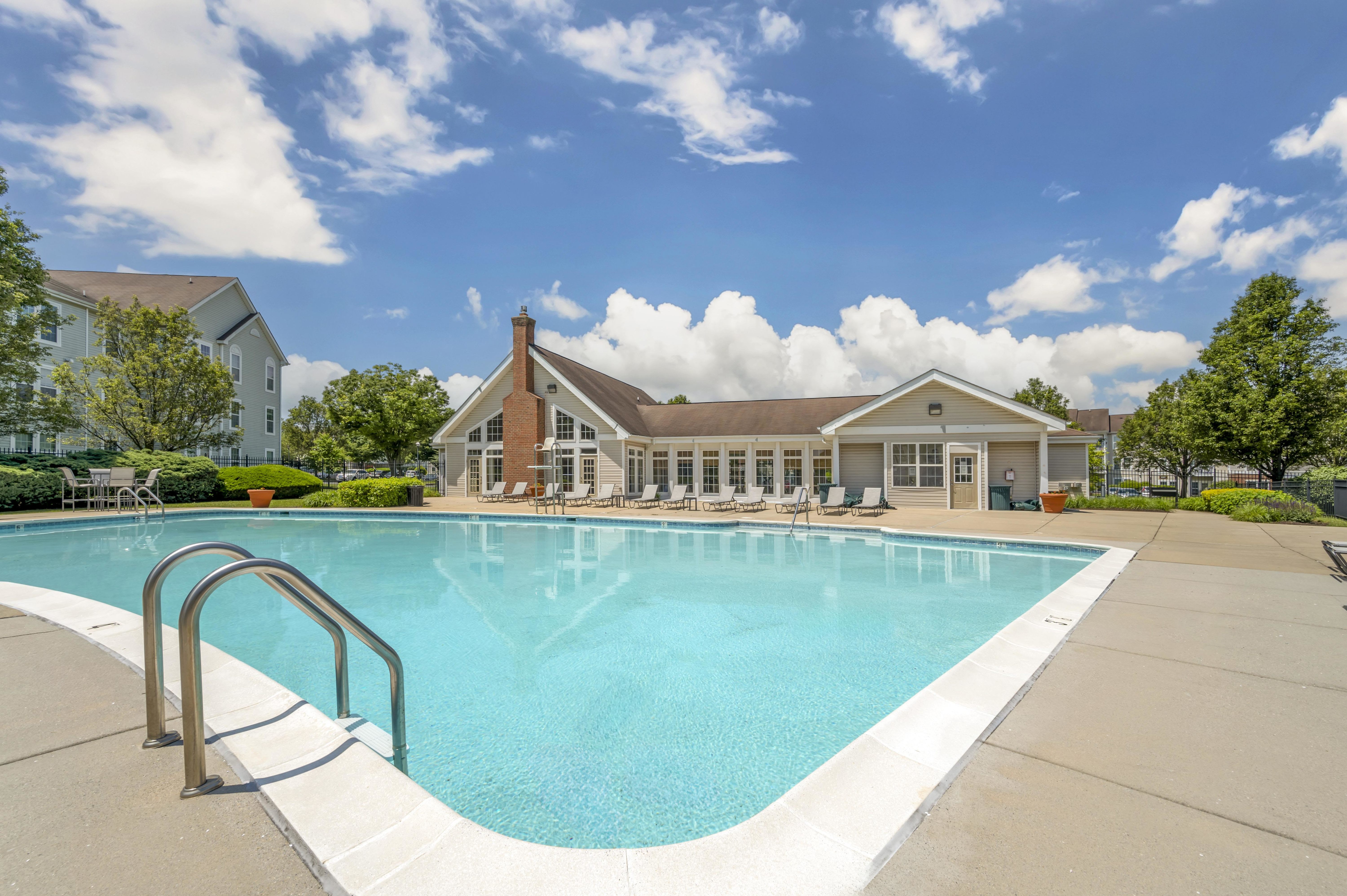 The Apartments At Wellington Trace – photo 2