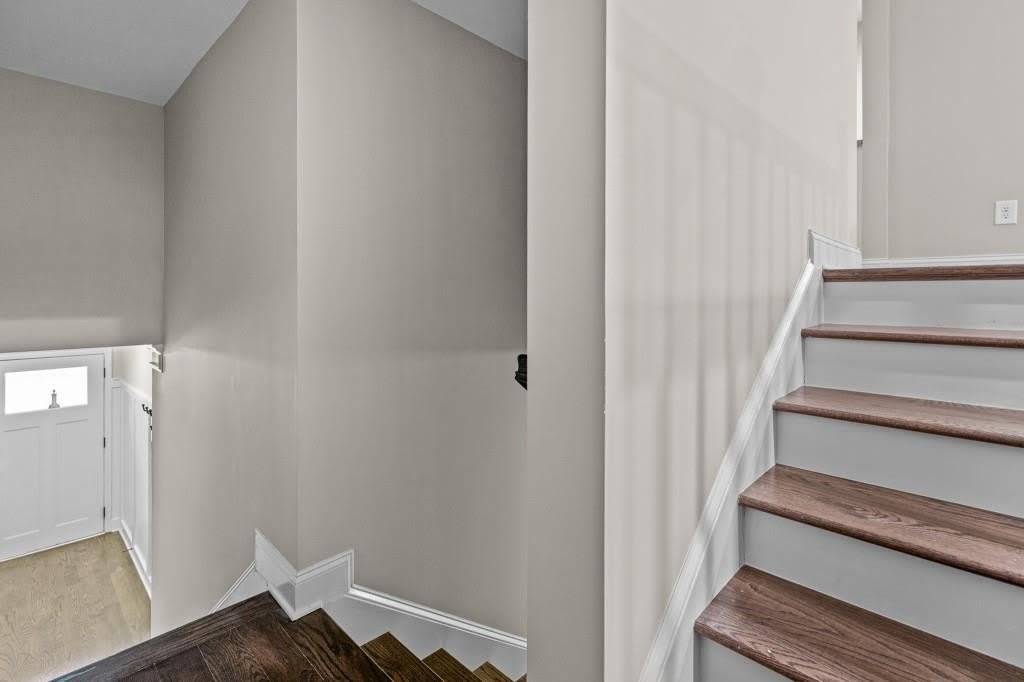 3209 Hallmark Lane – photo 3