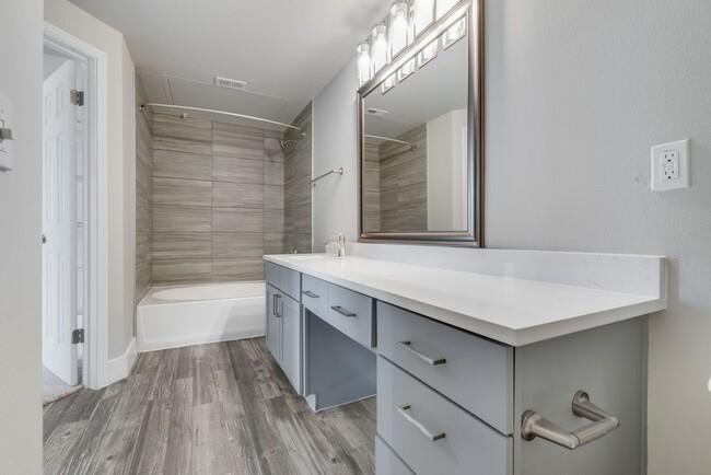 4226 SE Military Dr – photo 4