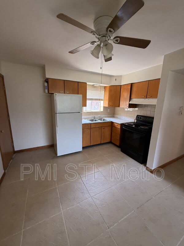 4838 South Broadway Street Unit B – photo 3