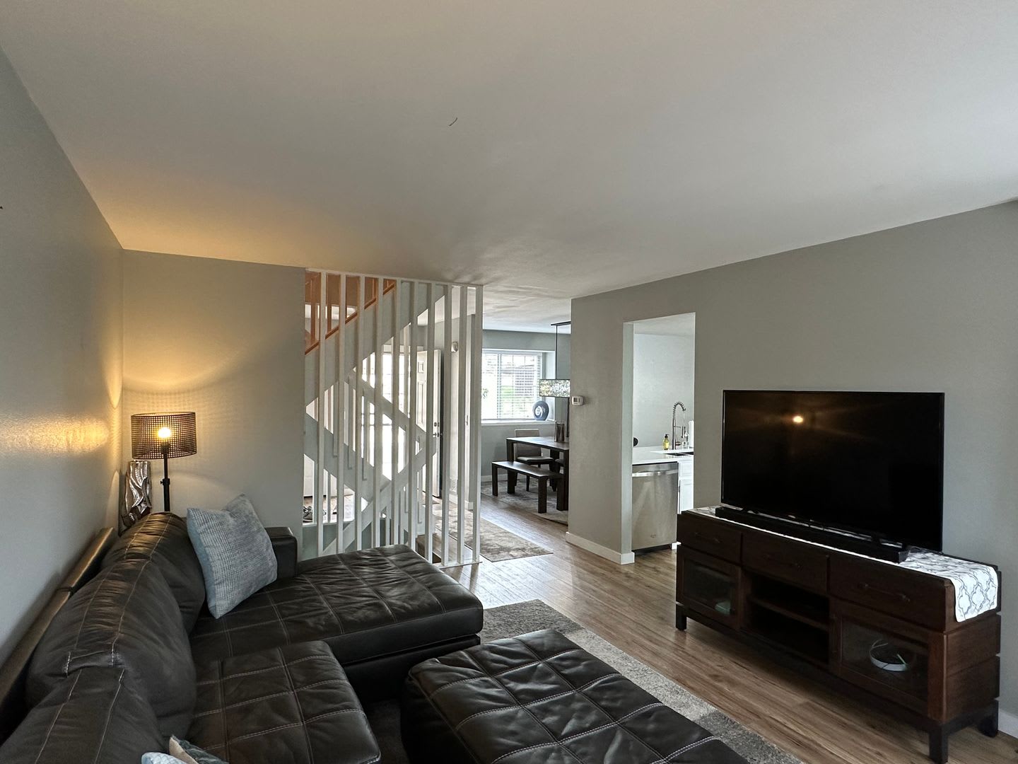 Spacious 2 Bed 2.5 Bath in the heart of Indian Creek – photo 4