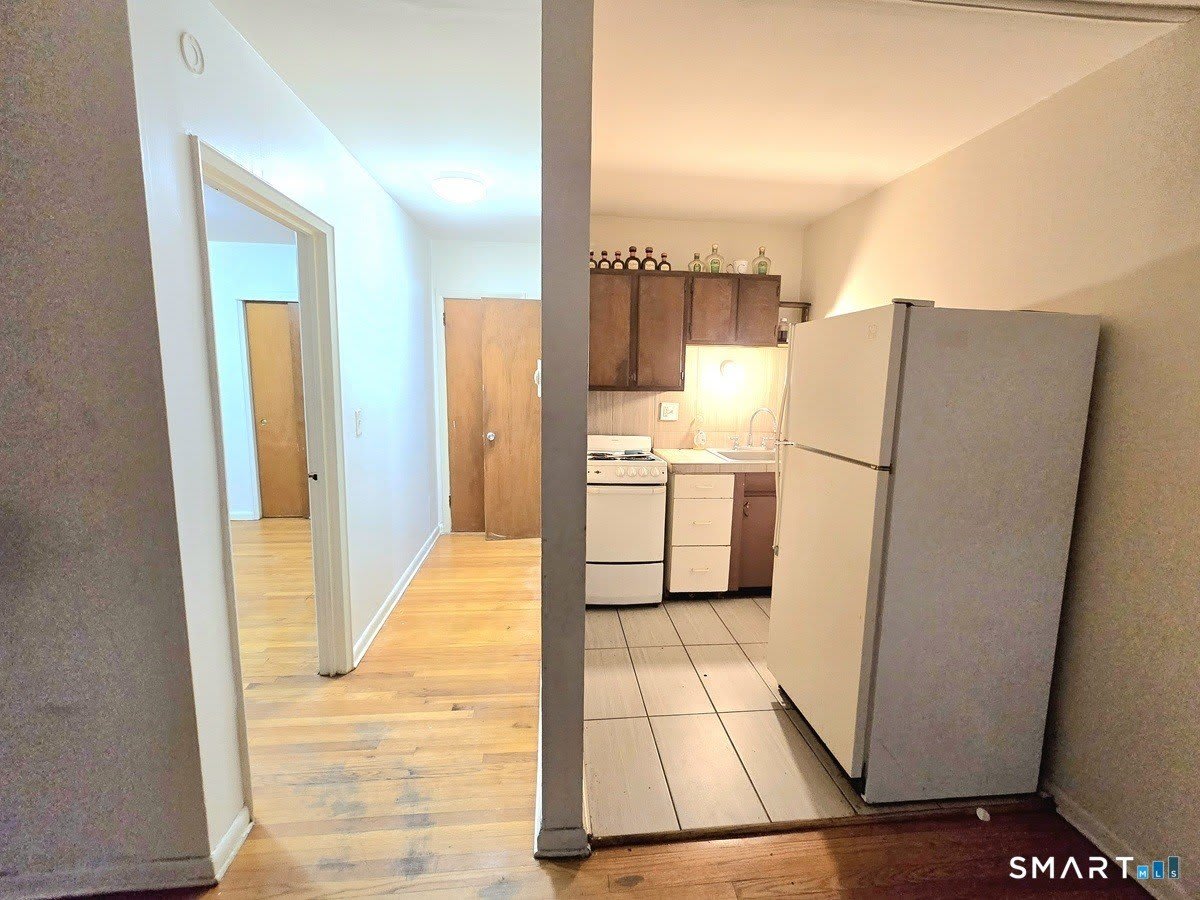 148 Sisson Street – photo 4