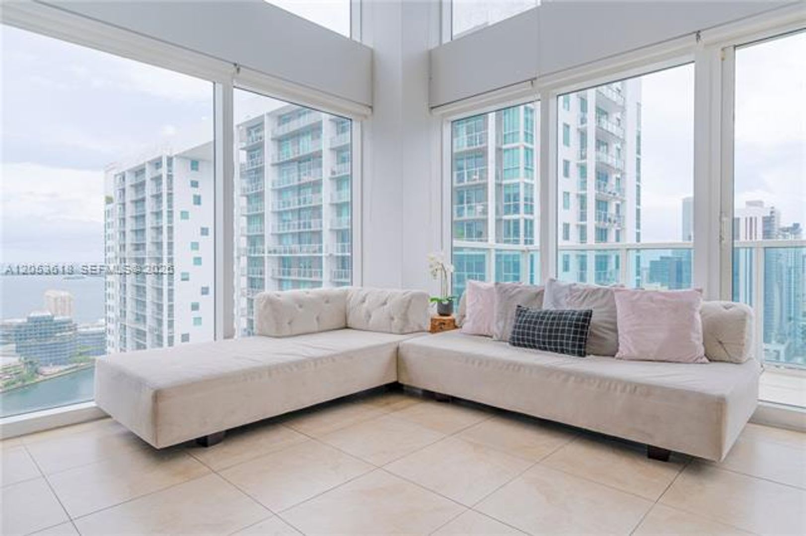 41 SE 5th St cu-2102, Miami, FL 33131 – photo 4