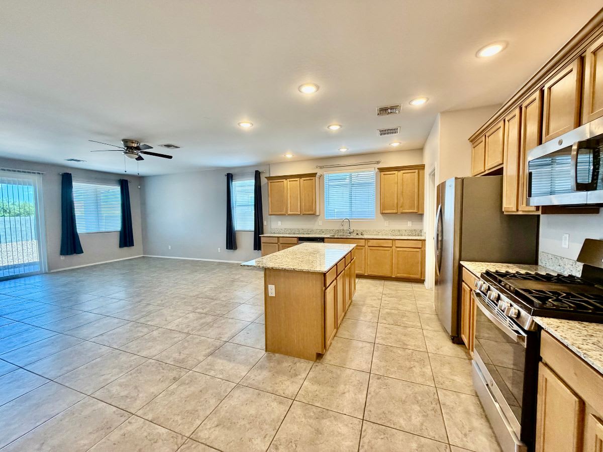 13484 W Range Mule Dr – photo 2