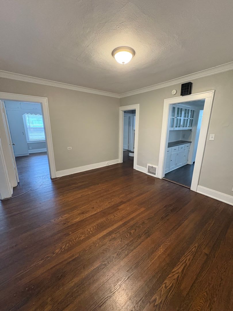 3 Bed / 1.5 Bath Home in the Heart of Kansas City! – photo 3