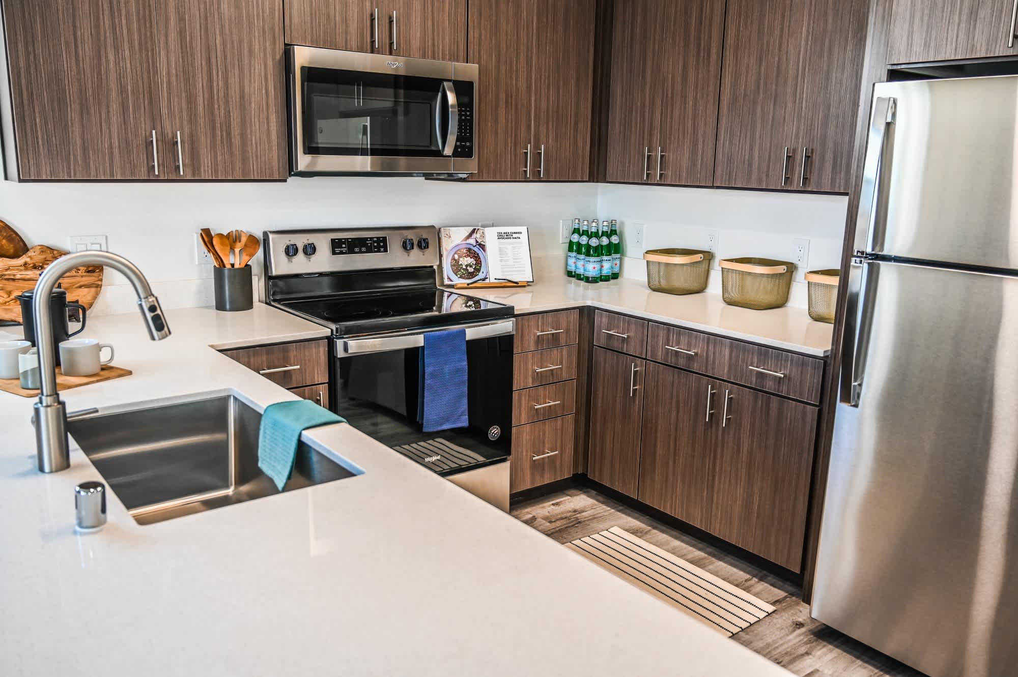Camino Real Apartments – photo 4