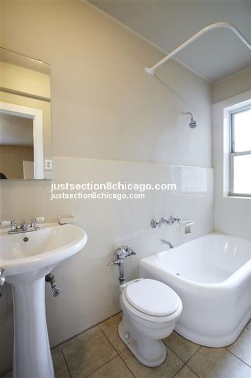 10519 S MICHIGAN – photo 3