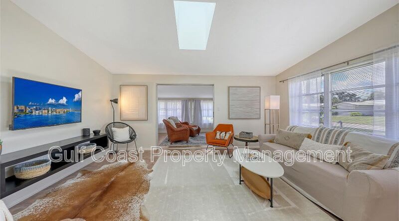 2551 Waneta Drive – photo 5