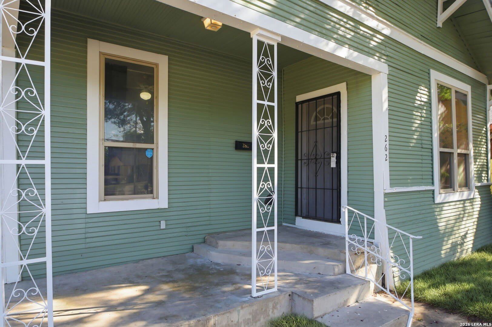 262 E SOUTHCROSS BLVD – photo 3