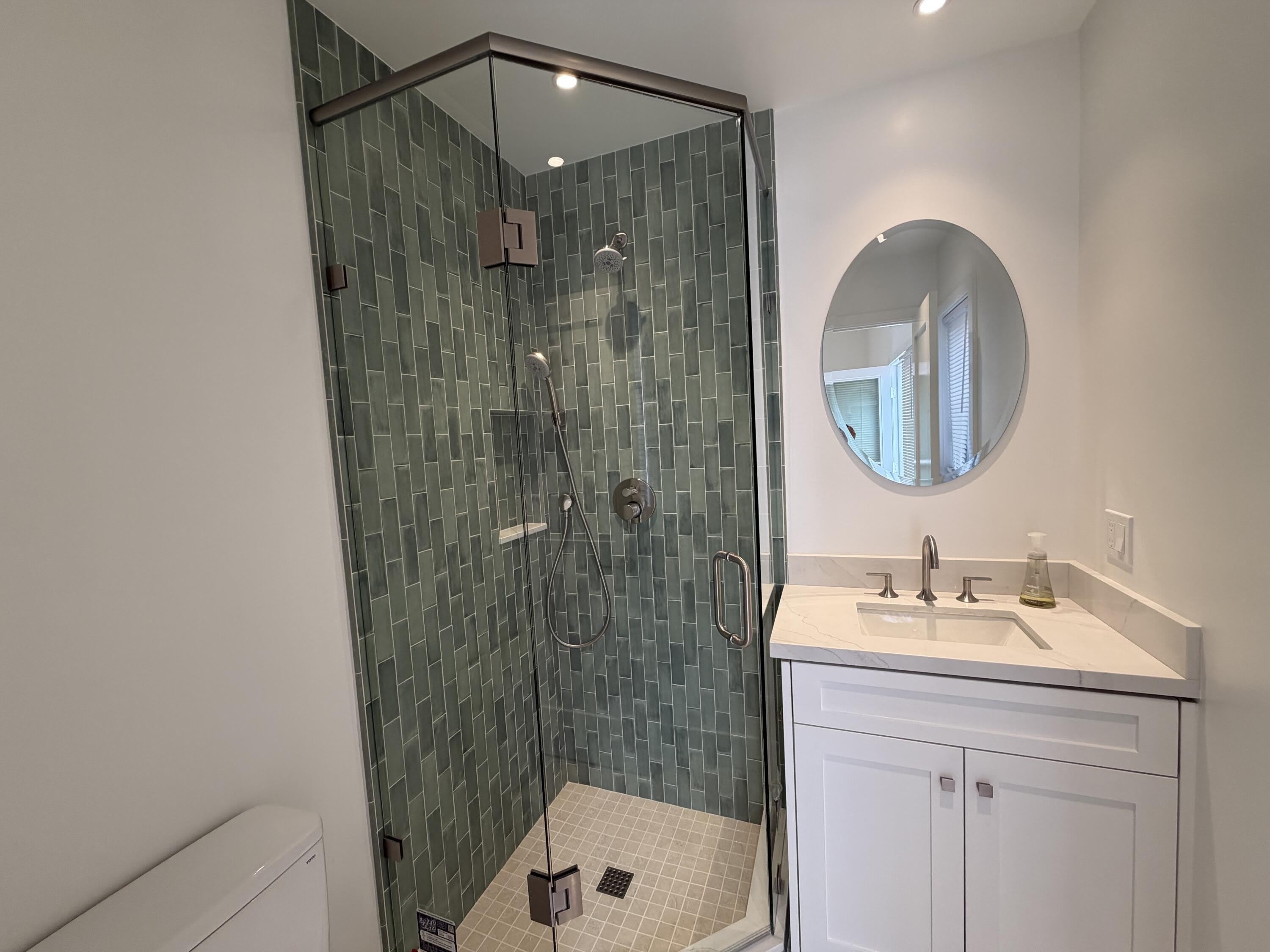 915 E Cota Street – photo 3