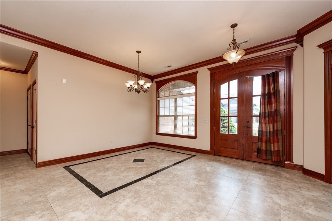 3902 SW Banbury Drive – photo 2