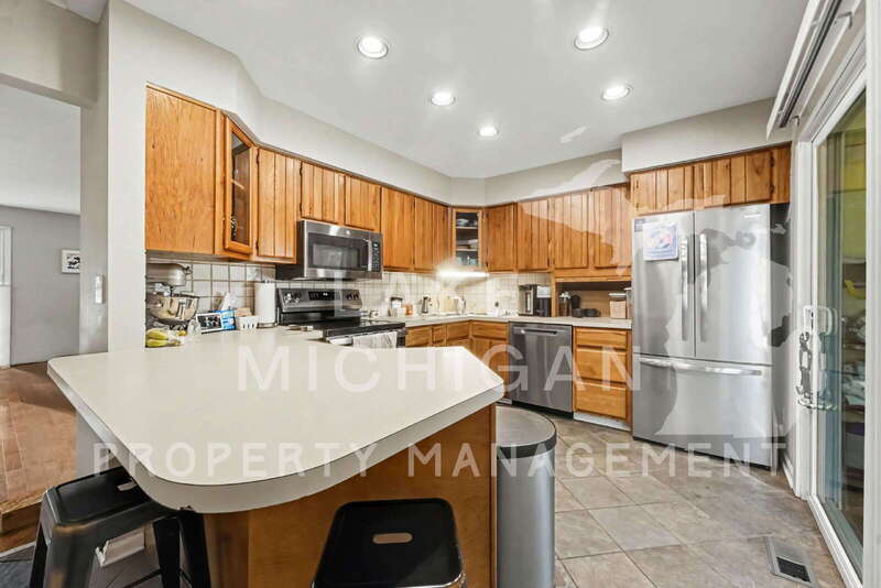 515 Maryland Ave NE – photo 2