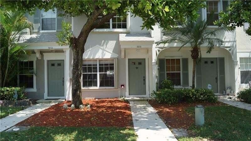 11010 Conch Court – photo 2