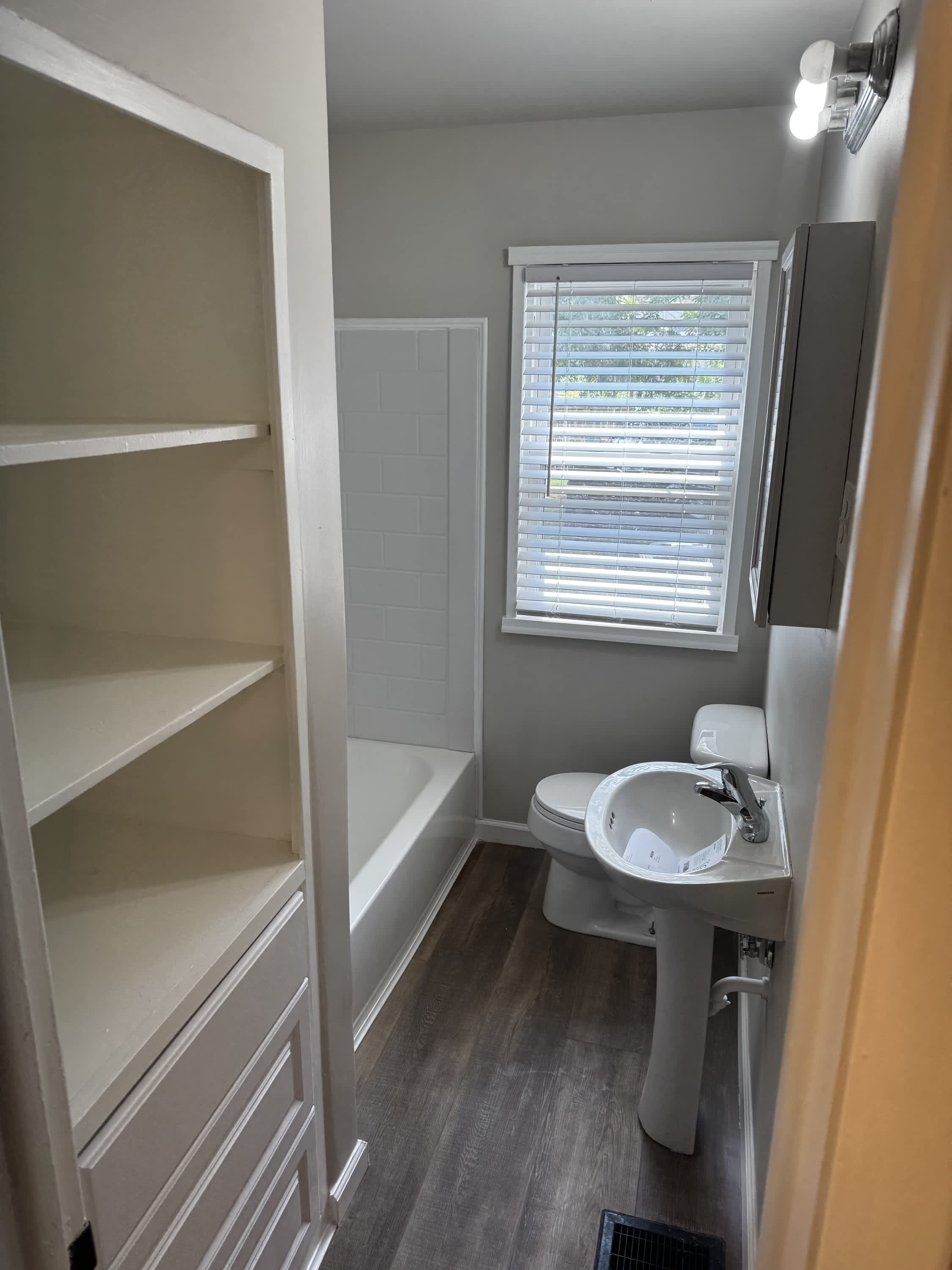 713 Hanford St. – photo 5