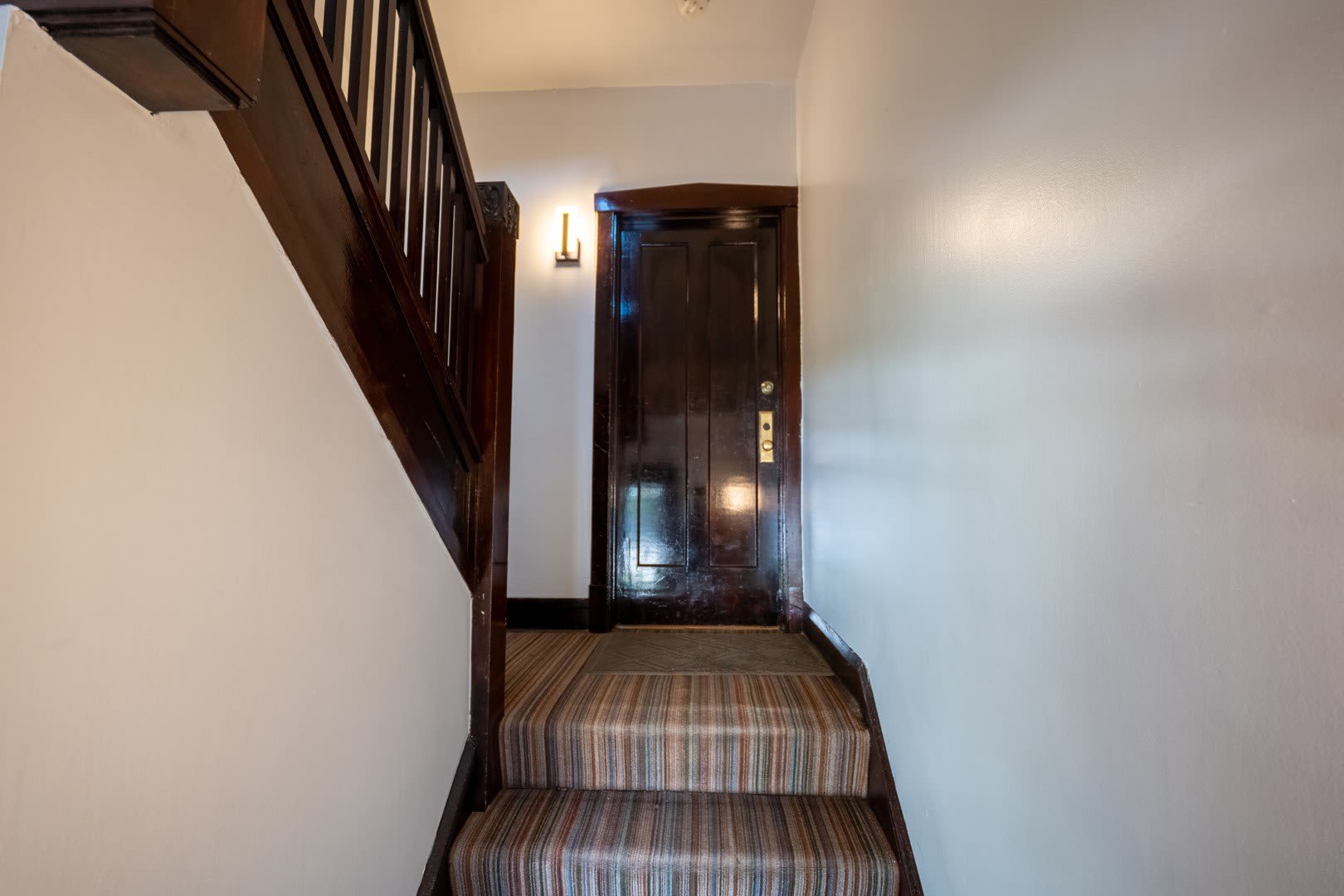 5737 N Washtenaw Avenue – photo 3