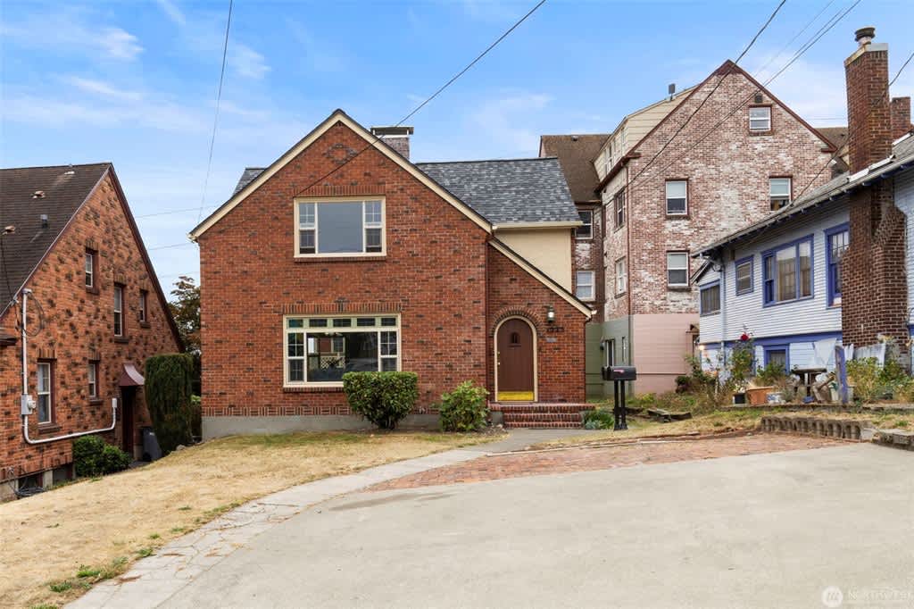 1225 Gregory Way – photo 1