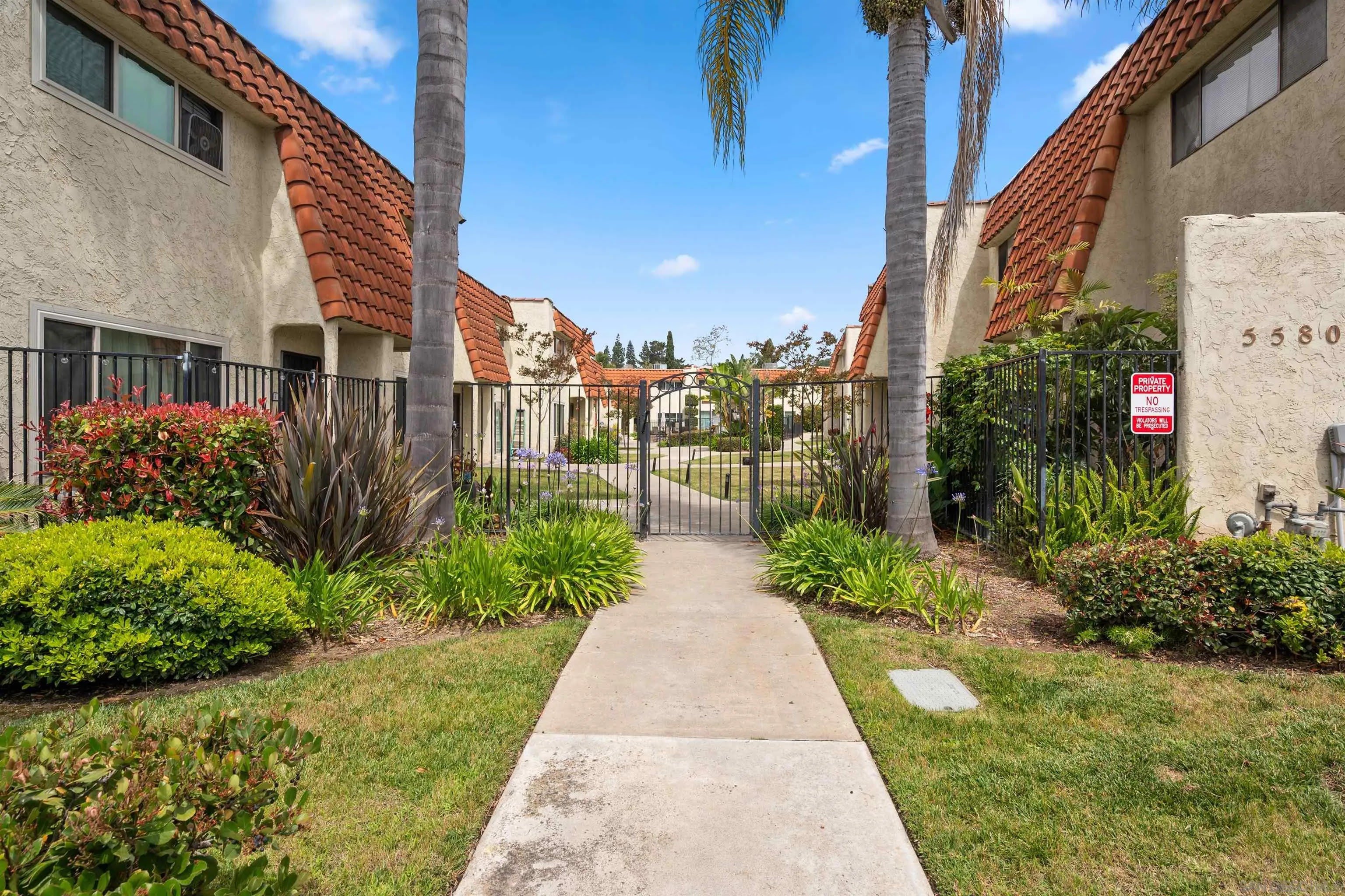 5580 Lake Park Way – photo 3
