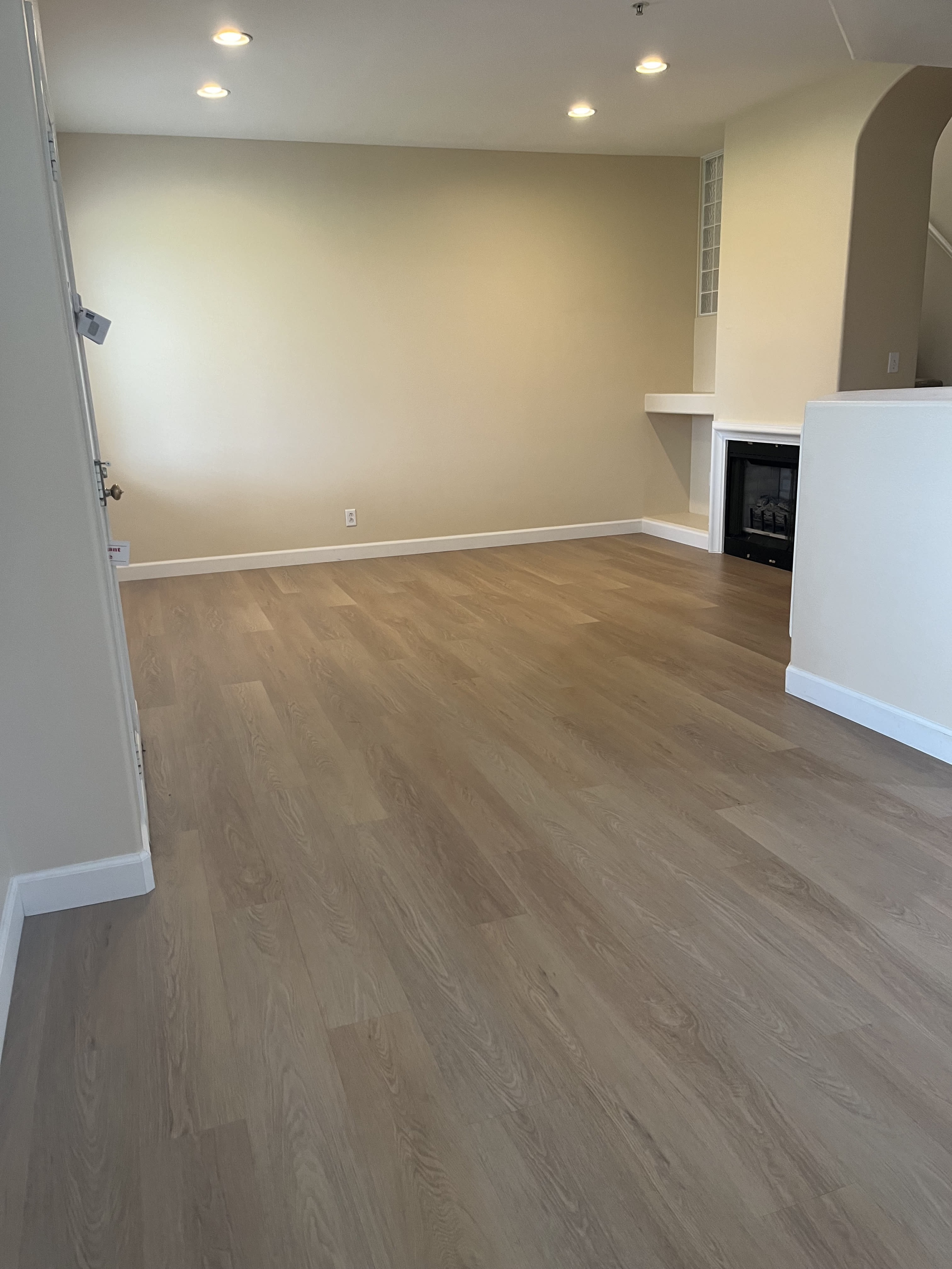 2384 Sunningdale Drive – photo 4