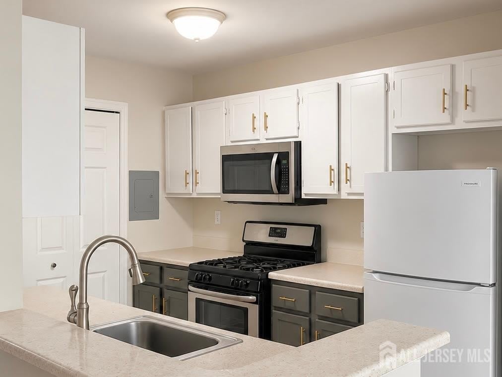 7302 elm Court – photo 5