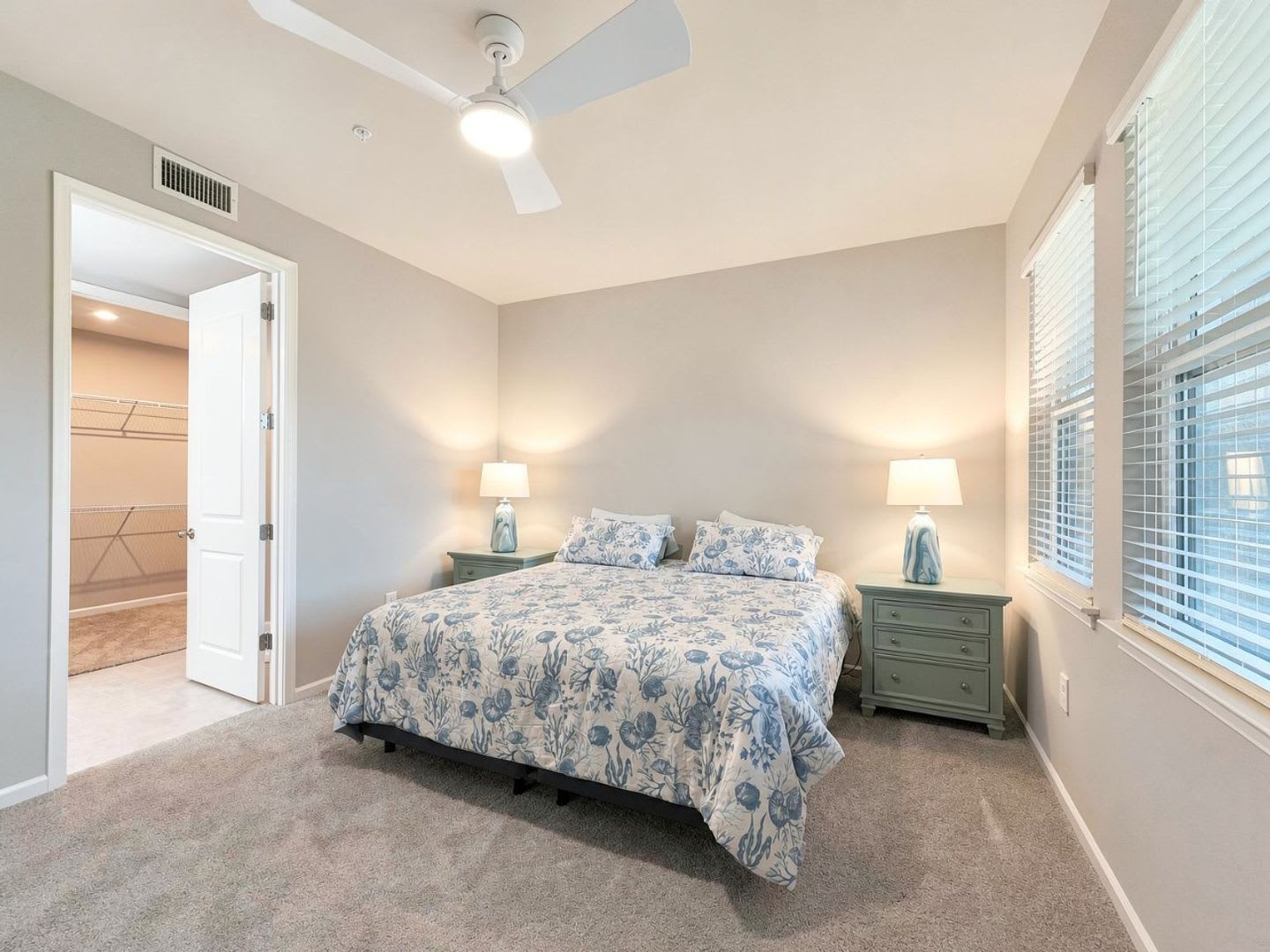 First-Floor Condo 2/2 in Bayshore Arts District – photo 4