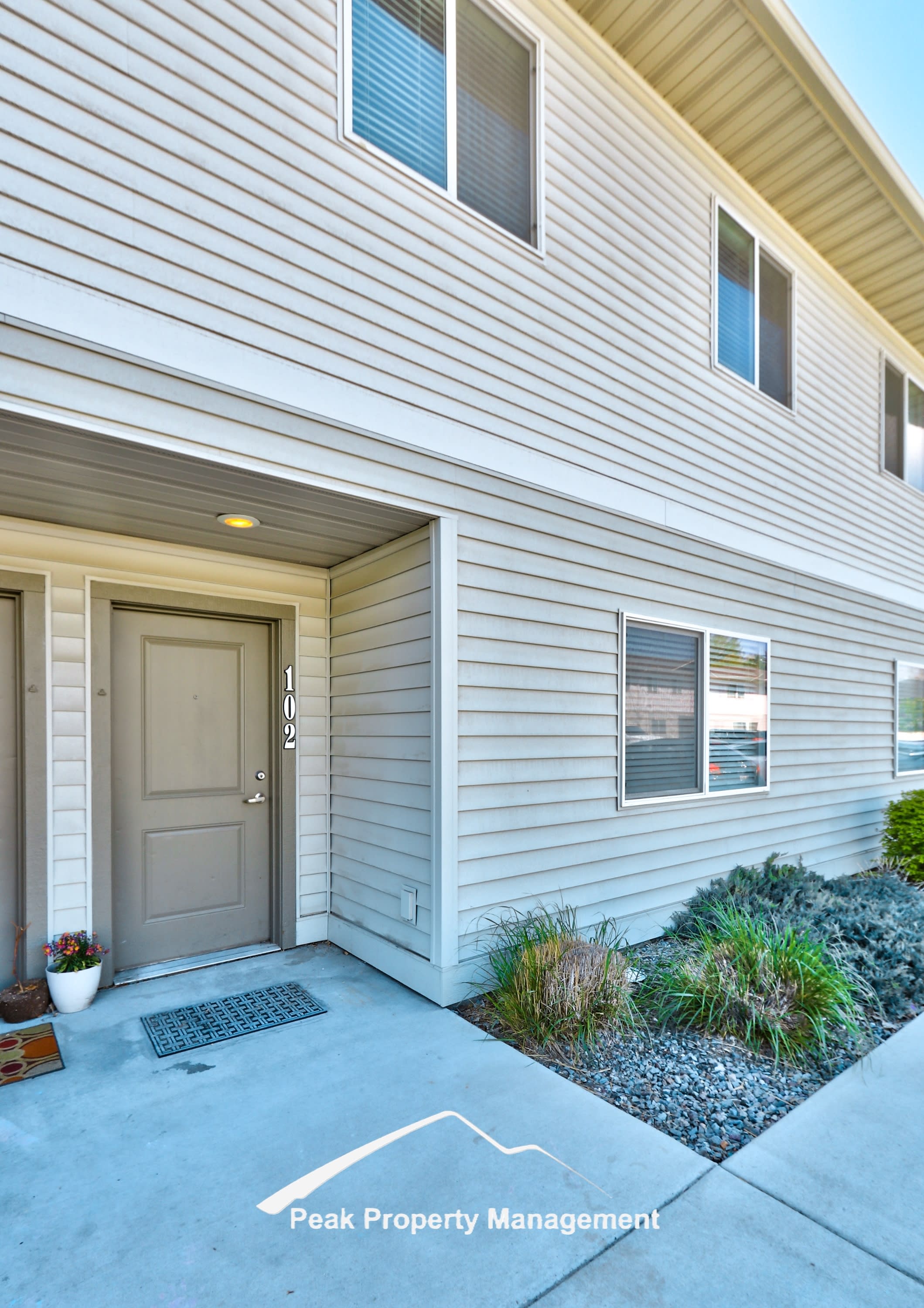 427 1st Ave N, 107 – photo 1