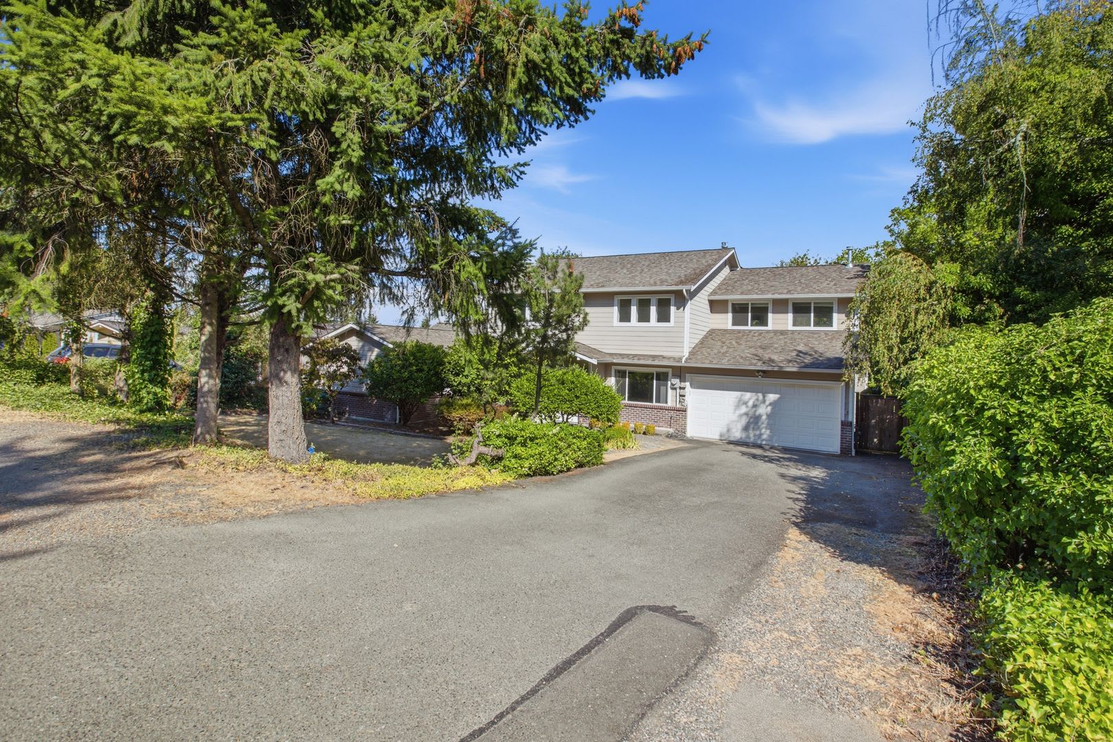 Bellevue Custom Built Home – photo 2