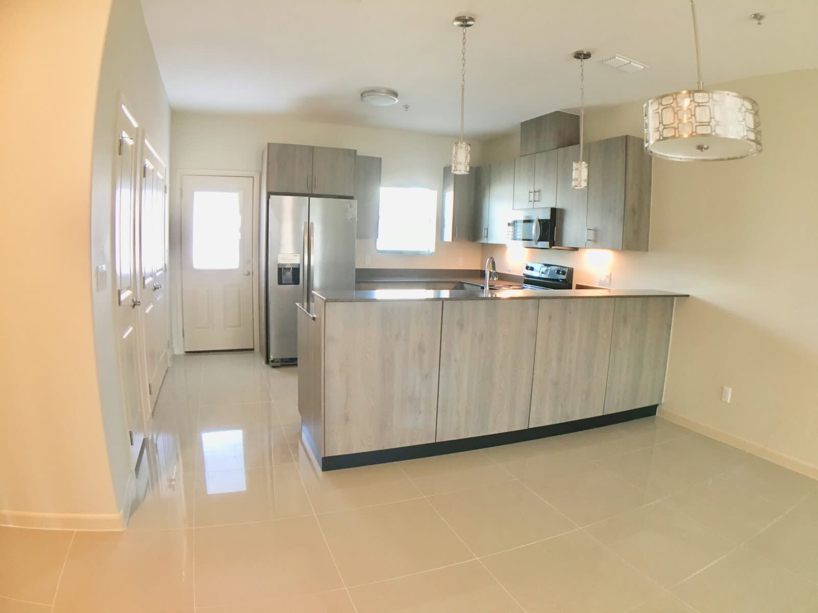 418 S Newport Ave – photo 3