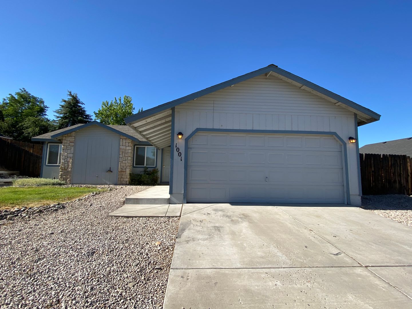 3 2 2 Home In Sunridge – photo 2