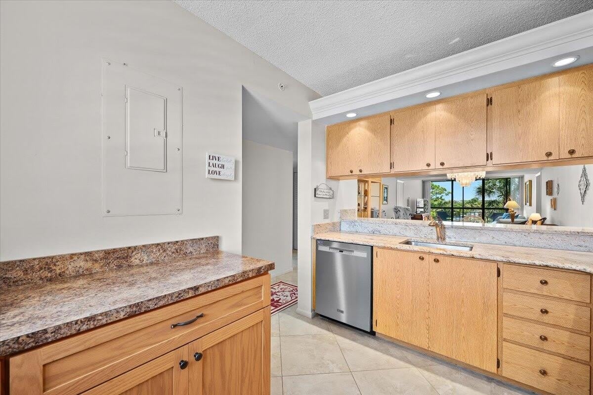 2001 Marina Isle Way – photo 5