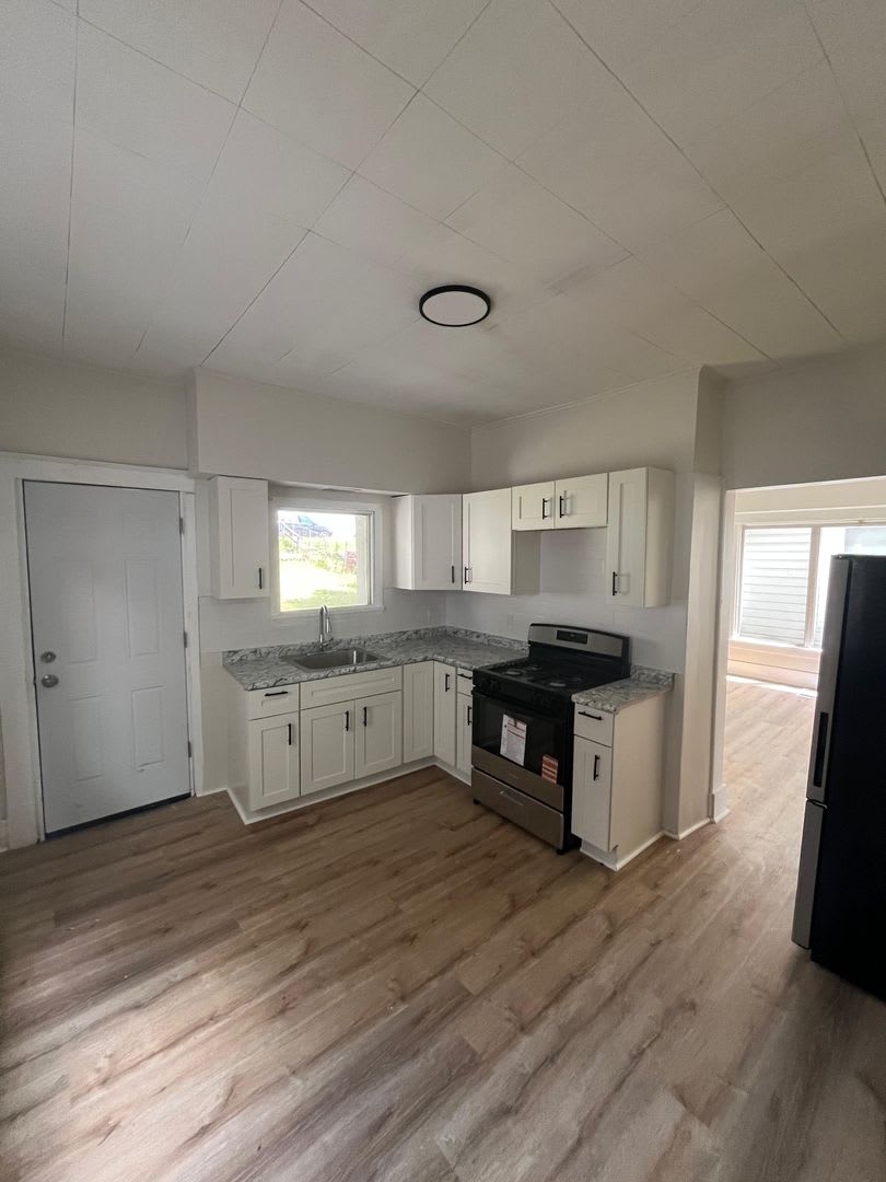 Spacious 5BR Home in Arnold, Section 8 Considered!! – photo 5