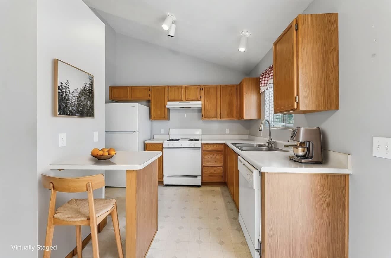 17725 Chandler St – photo 3