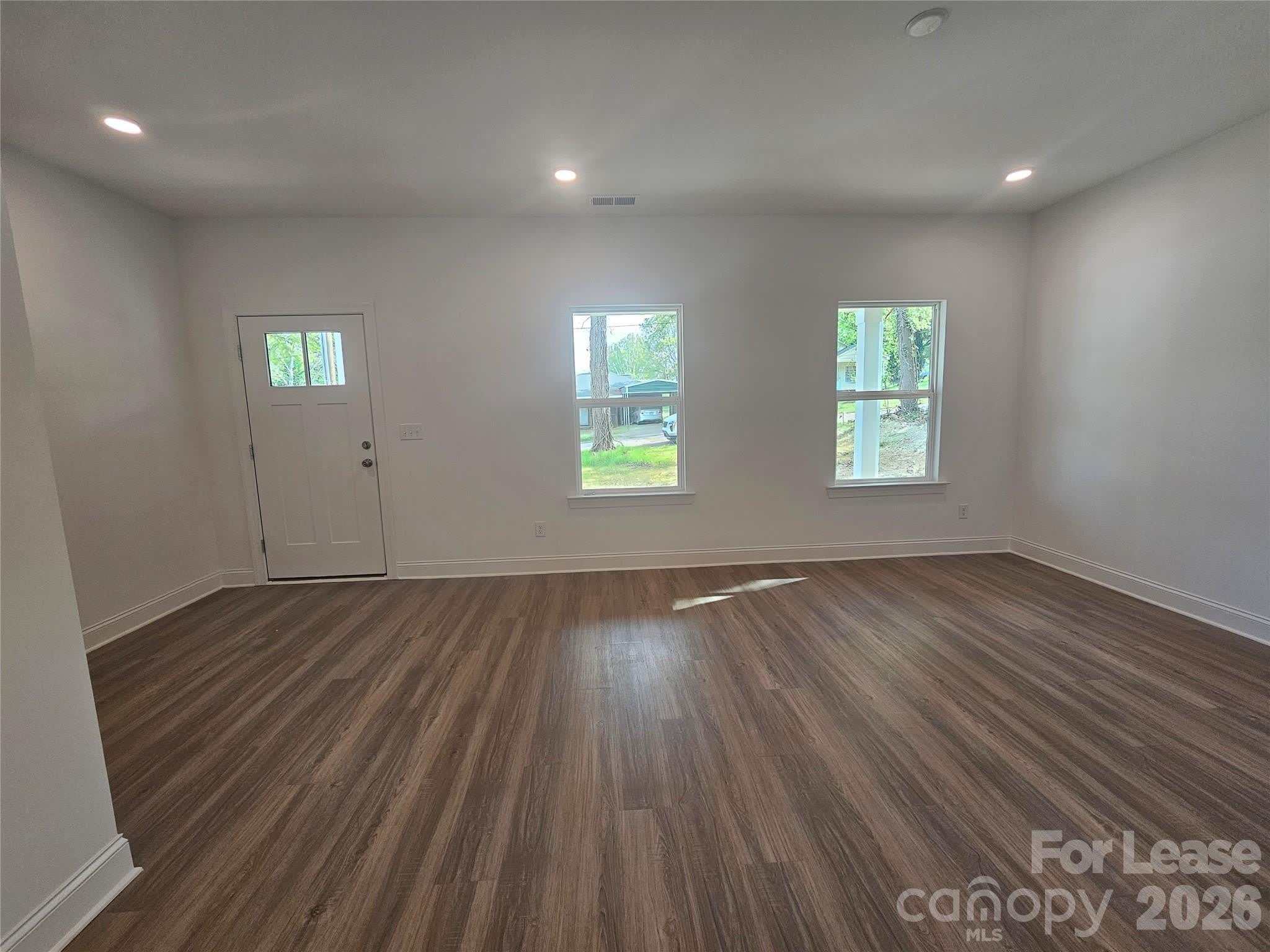 203 Benfield Road – photo 4