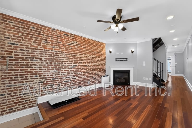 528 S Curley Street – photo 5