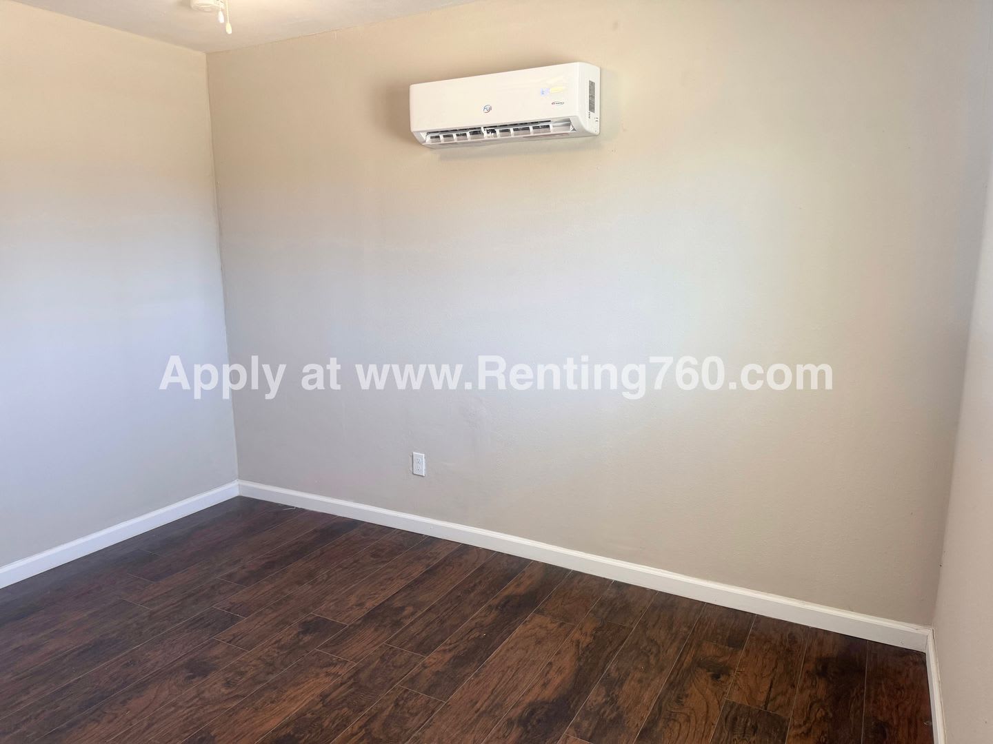 Cute 2 bed 1 Bath Home! – photo 4