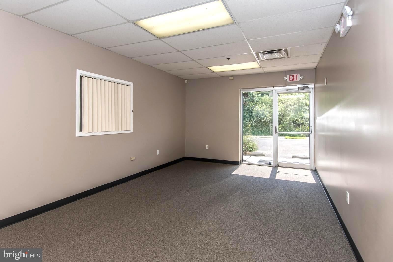 375 Ivyland Road – photo 3