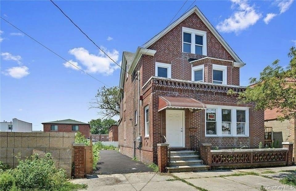 1337 Ellison Avenue – photo 1