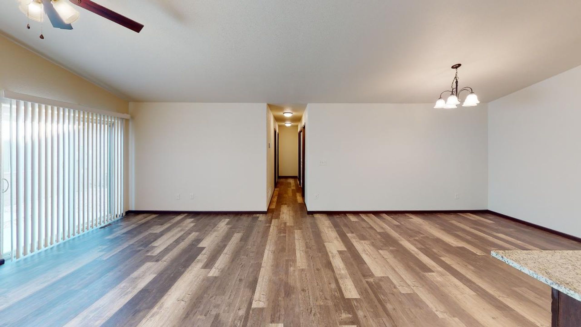 Stylish Living in a 3-Bed, 2-Bath Townhome with a 2-Car Garage – photo 5