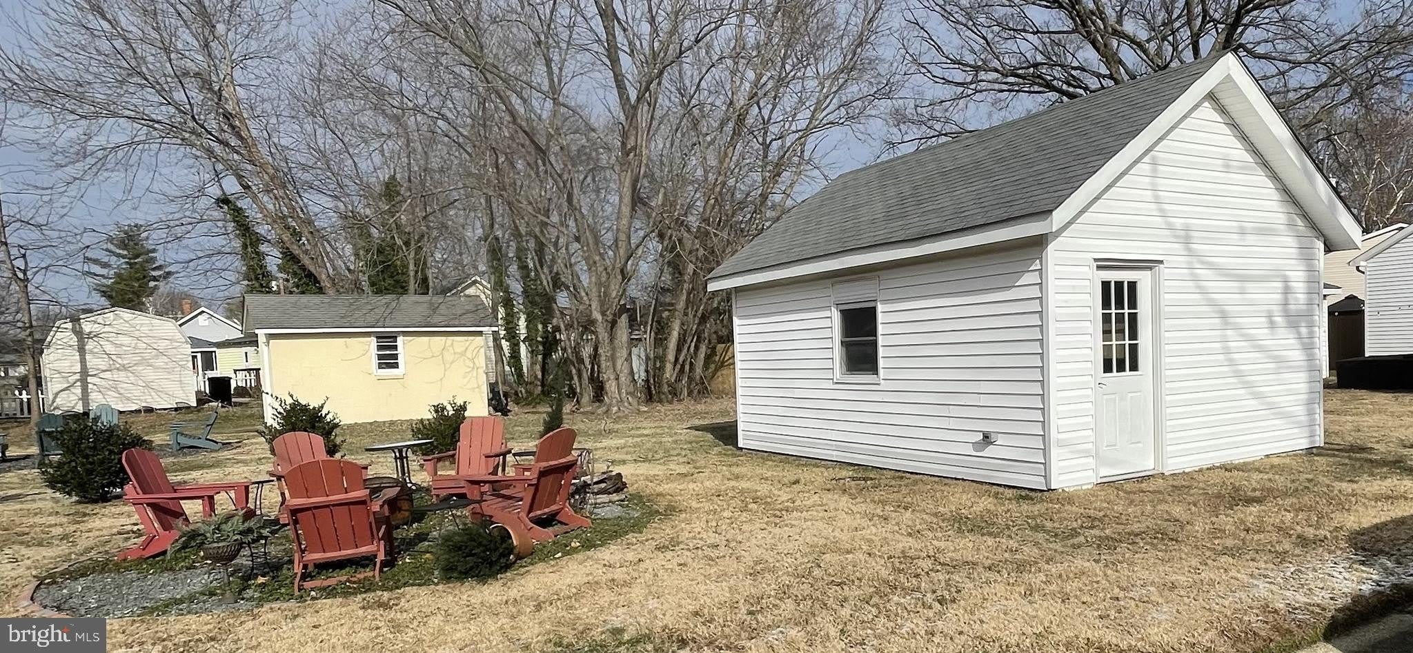 221 MADISON Street – photo 3