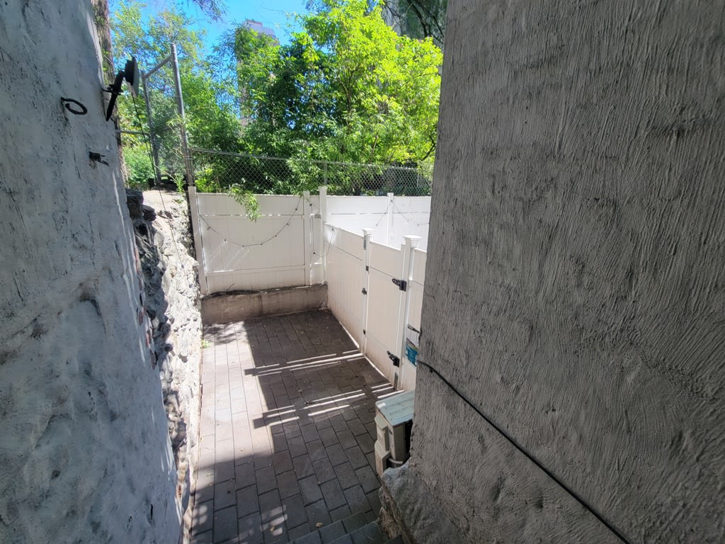 15 West 103rd St – photo 2