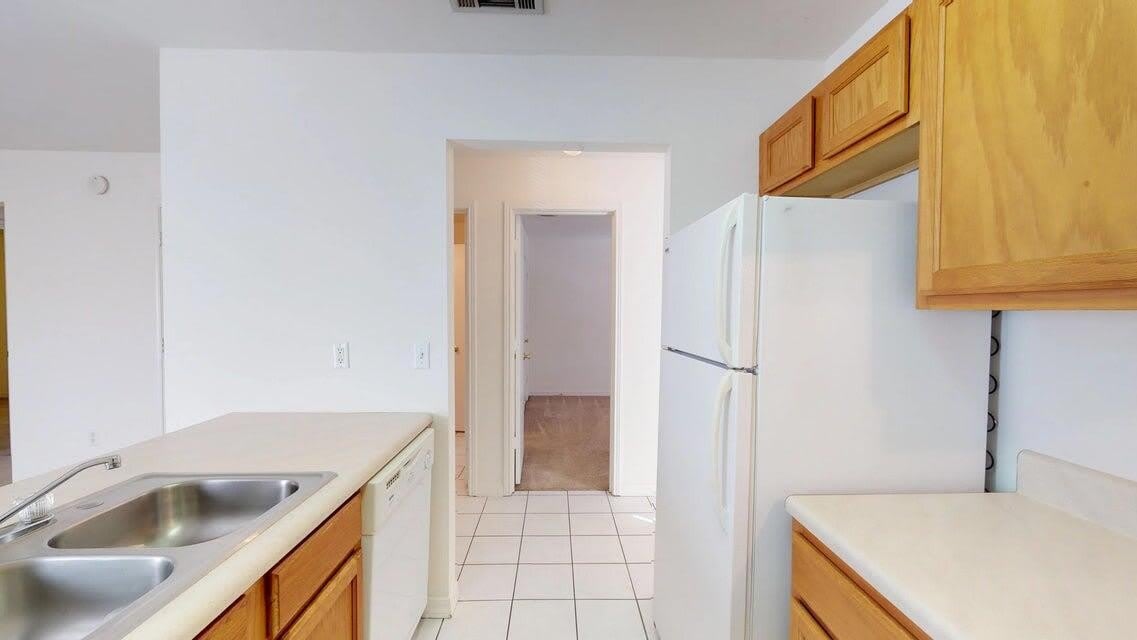 1863 Norwood Court – photo 5