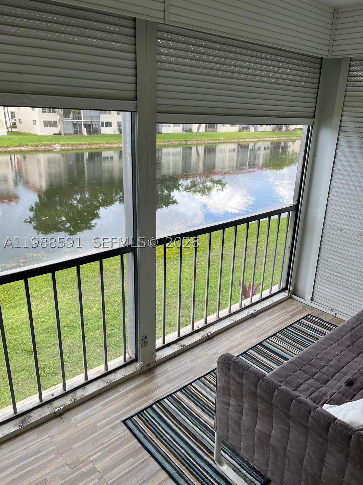 361 S Hollybrook Dr – photo 1