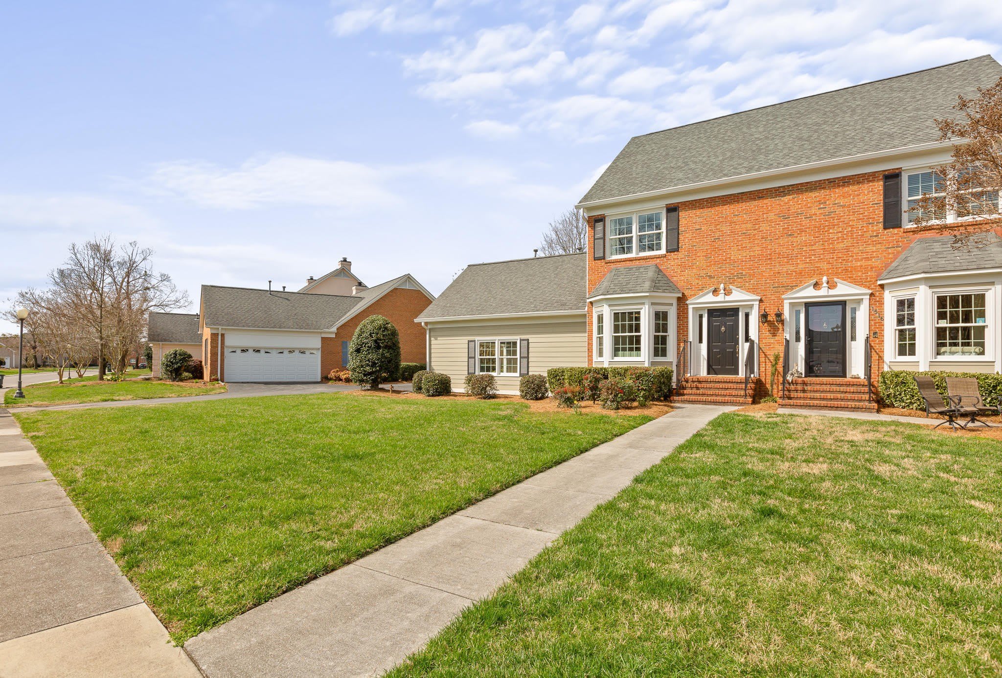 1518 Heritage Landing Drive – photo 2