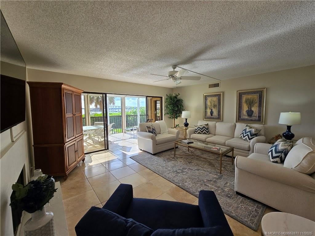 316 NE Edgewater Drive – photo 5